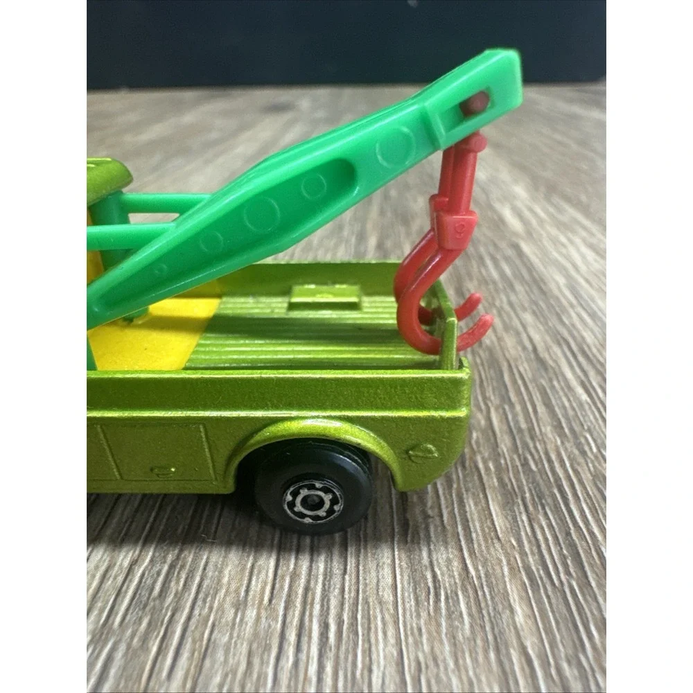 Vintage Matchbox 1976 Superfast #74 Toe Joe Wrecker Tow Truck 1:64 Diecast NICE